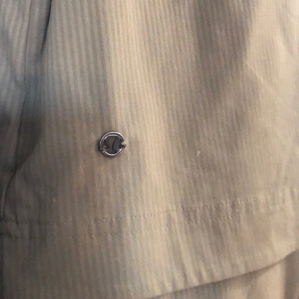 Lululemon jacket - Picture 3 of 6